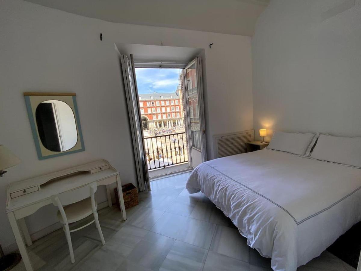 Big Apartment In Plaza Mayor In Madrid Spain エクステリア 写真