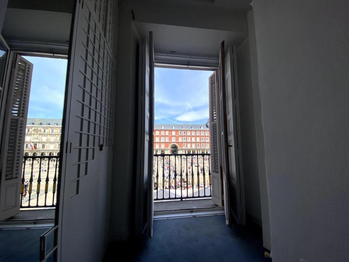 Big Apartment In Plaza Mayor In Madrid Spain エクステリア 写真